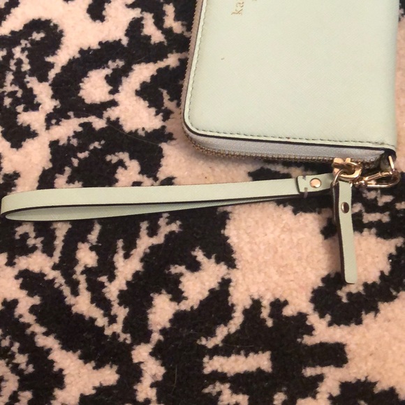 Kate Spade Wristlet - Picture 3 of 7